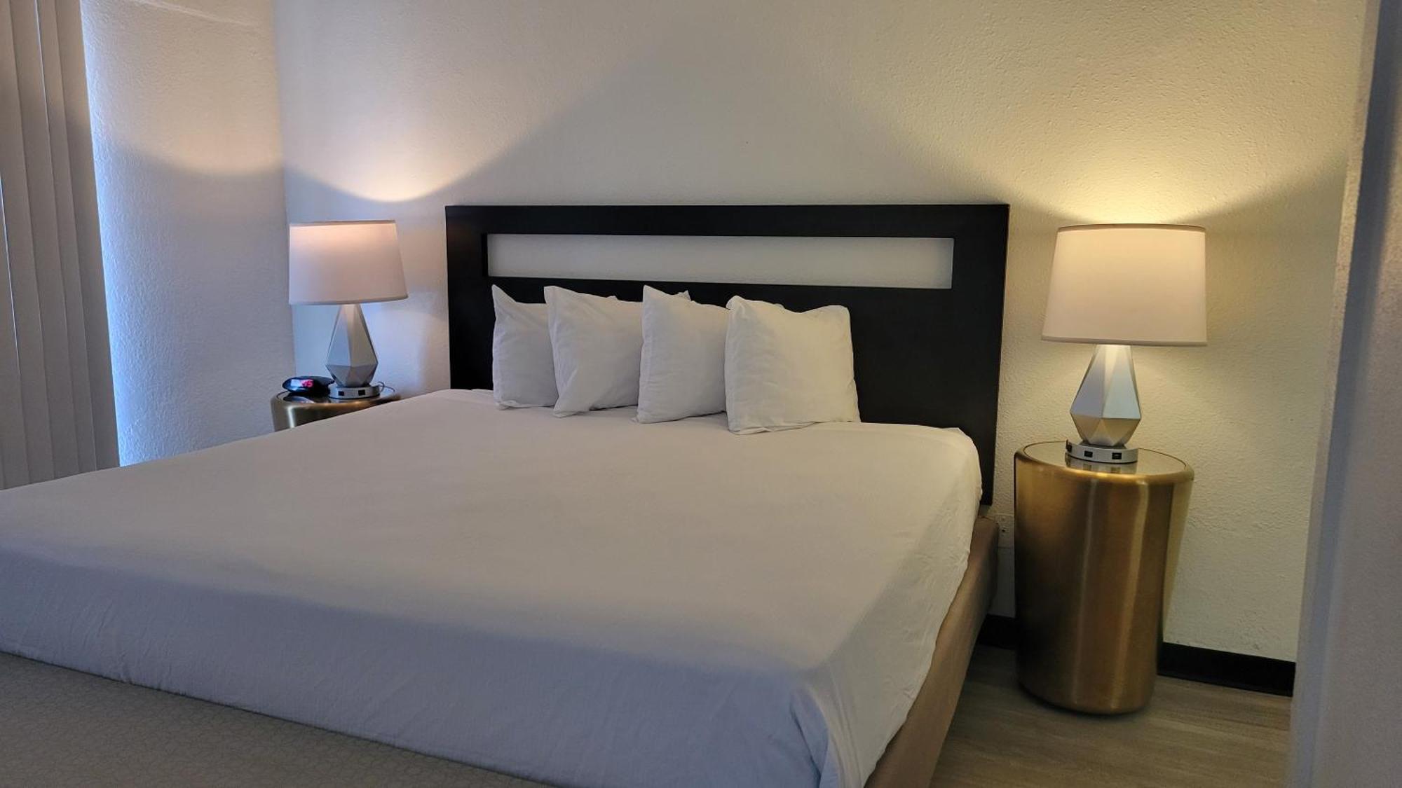 Mc Pacific Inn & Suites トーランス エクステリア 写真